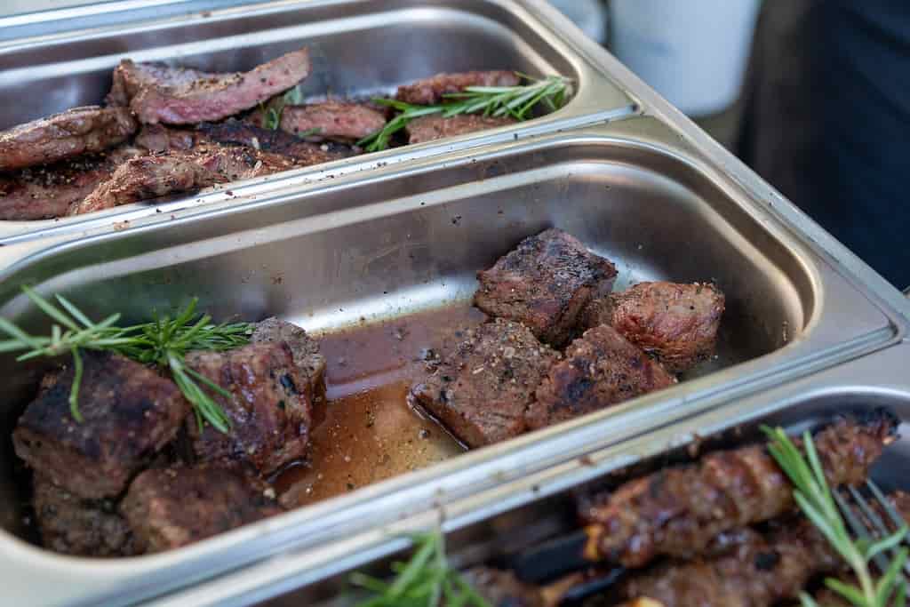 meat-skewers-5756379_1920